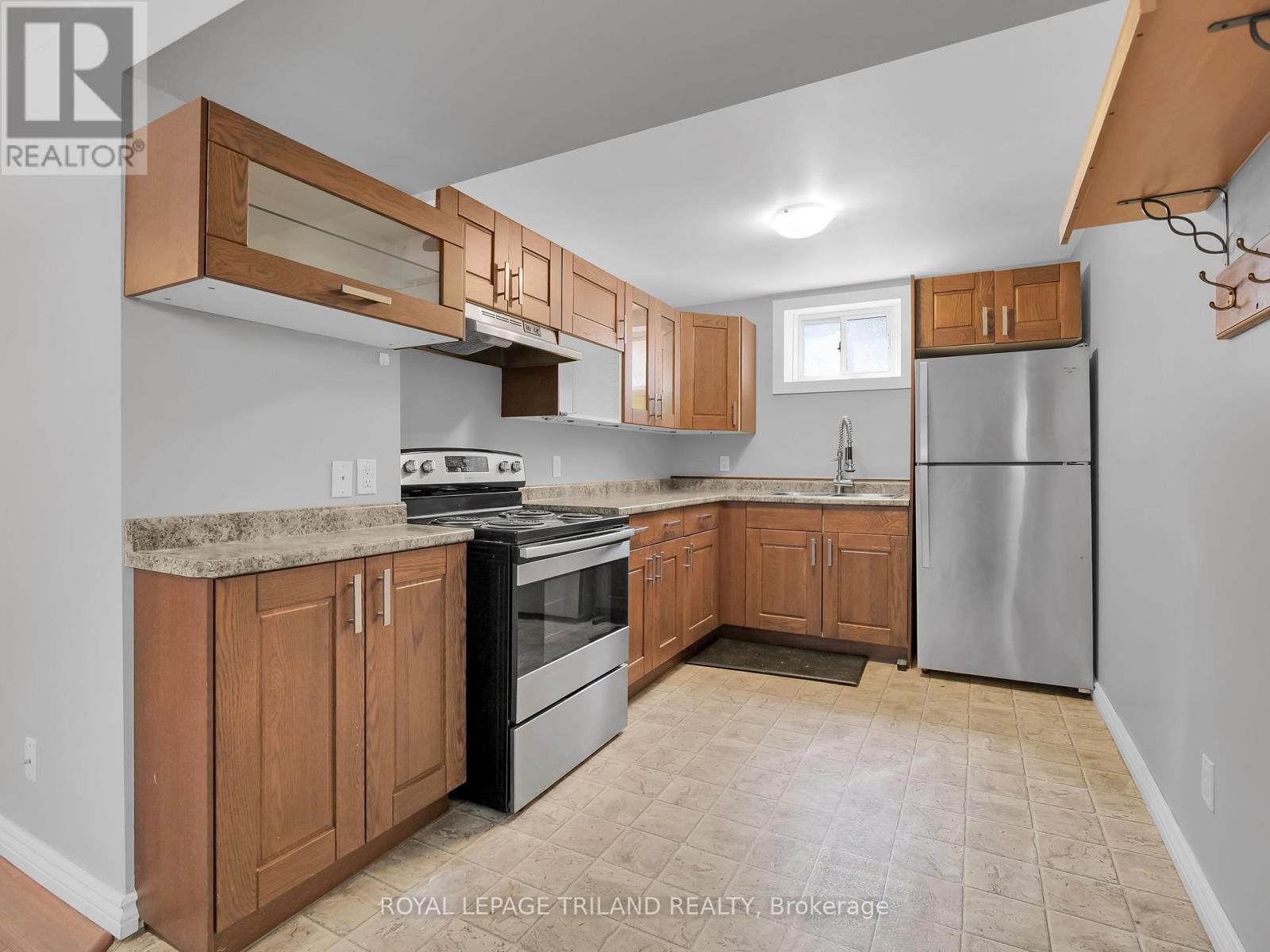 2 - 35 MILES STREET, london east (east f), Ontario