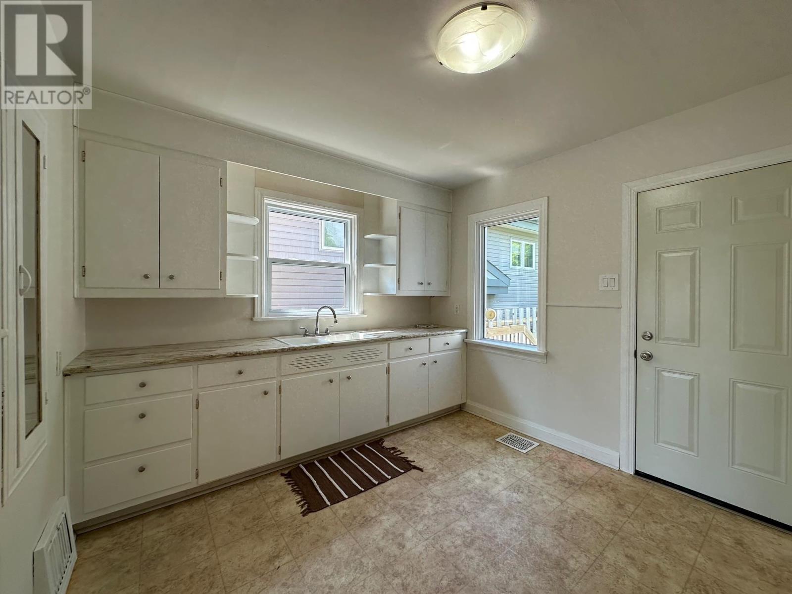 340 Hill St S, Thunder Bay, Ontario  P7B 3V8 - Photo 5 - TB251670