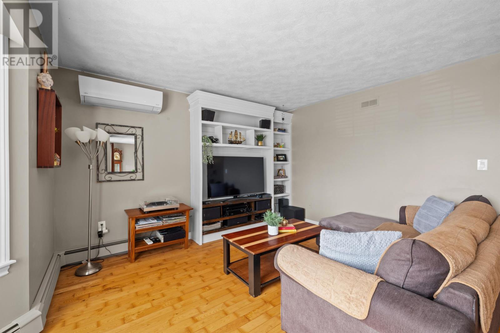 Property at 74 Maypoint Road image 5