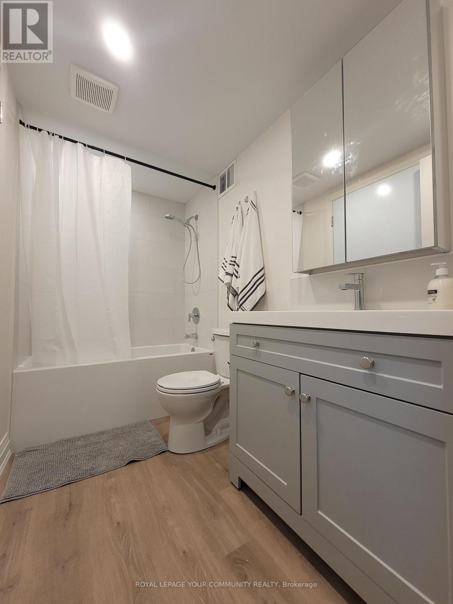 3093 Sir Johns Homestead, Mississauga, Ontario  L5L 2N5 - Photo 13 - W12218413