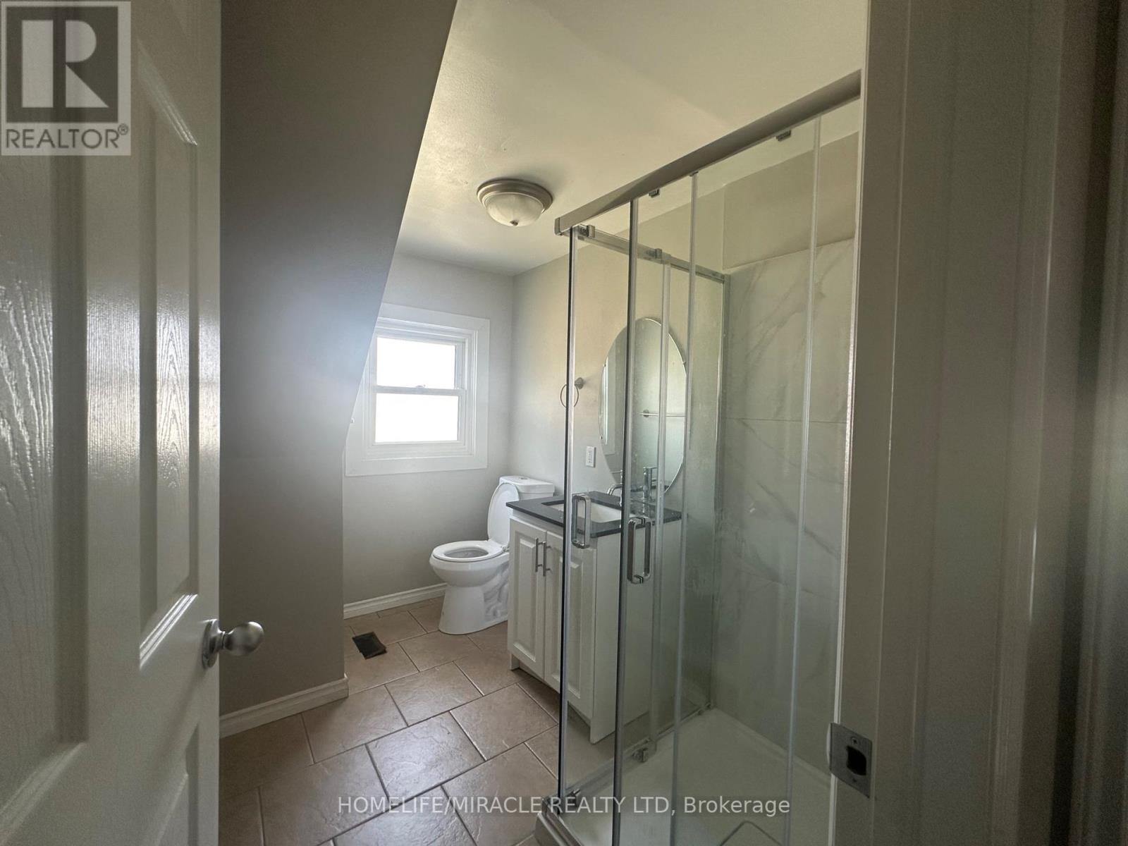 4699 Ryerson Crescent, Niagara Falls, Ontario  L2E 1E6 - Photo 16 - X12061139
