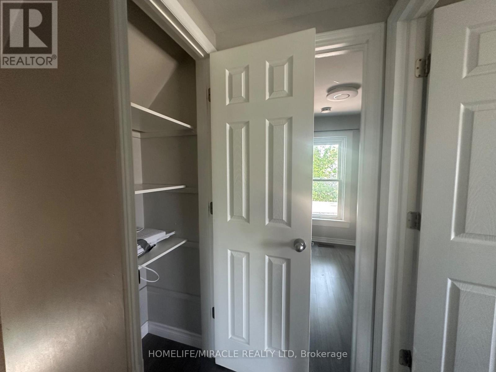 4699 Ryerson Crescent, Niagara Falls, Ontario  L2E 1E6 - Photo 17 - X12061139