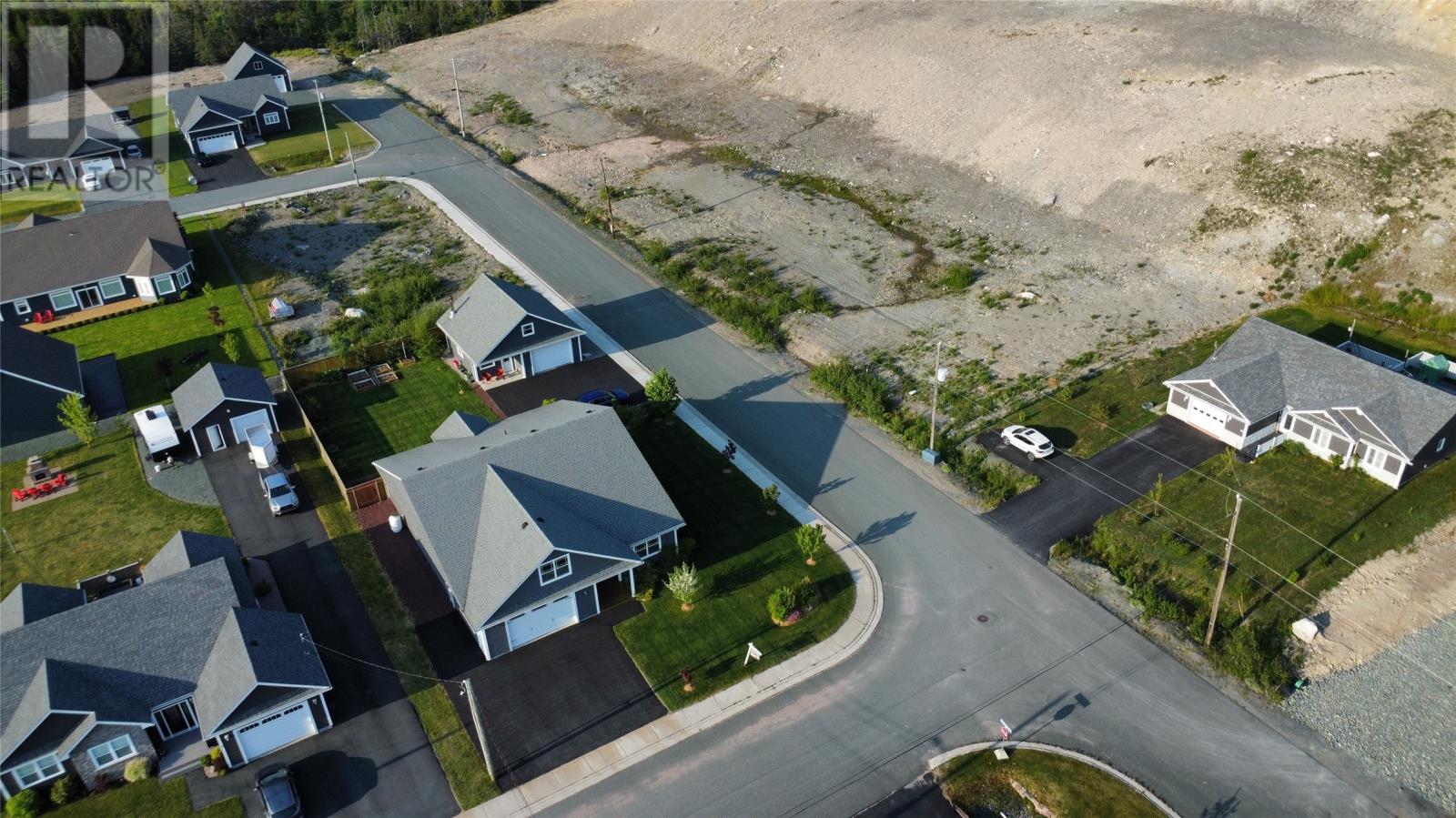 Property at 9 Summit Drive image 3