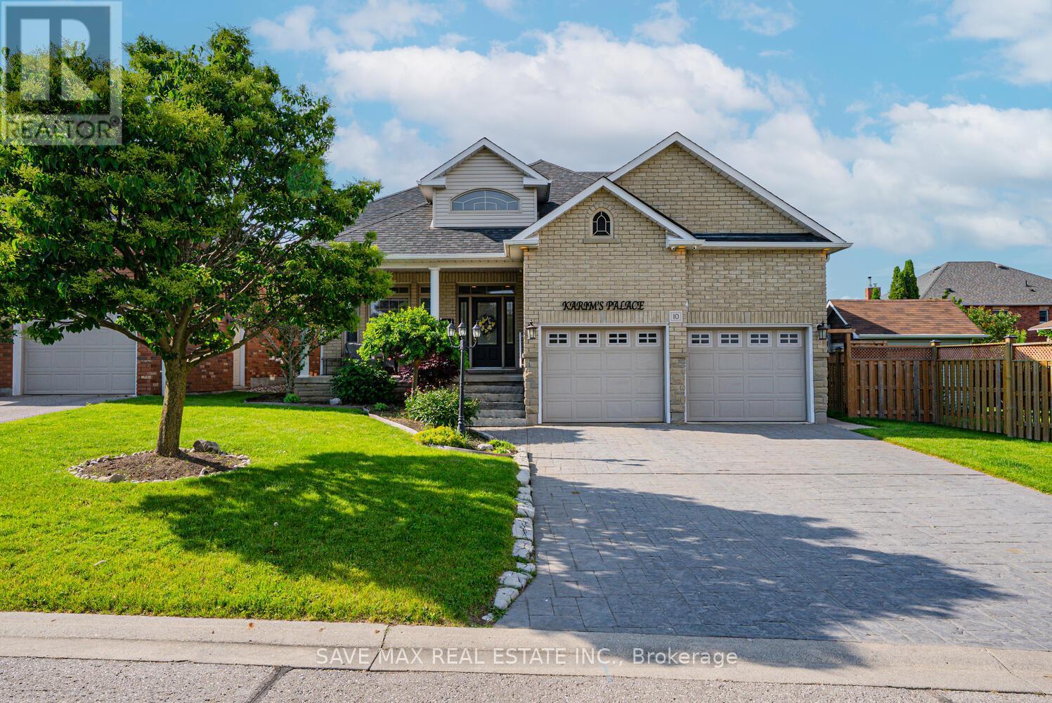 10 OTTO COURT, Whitby, Ontario