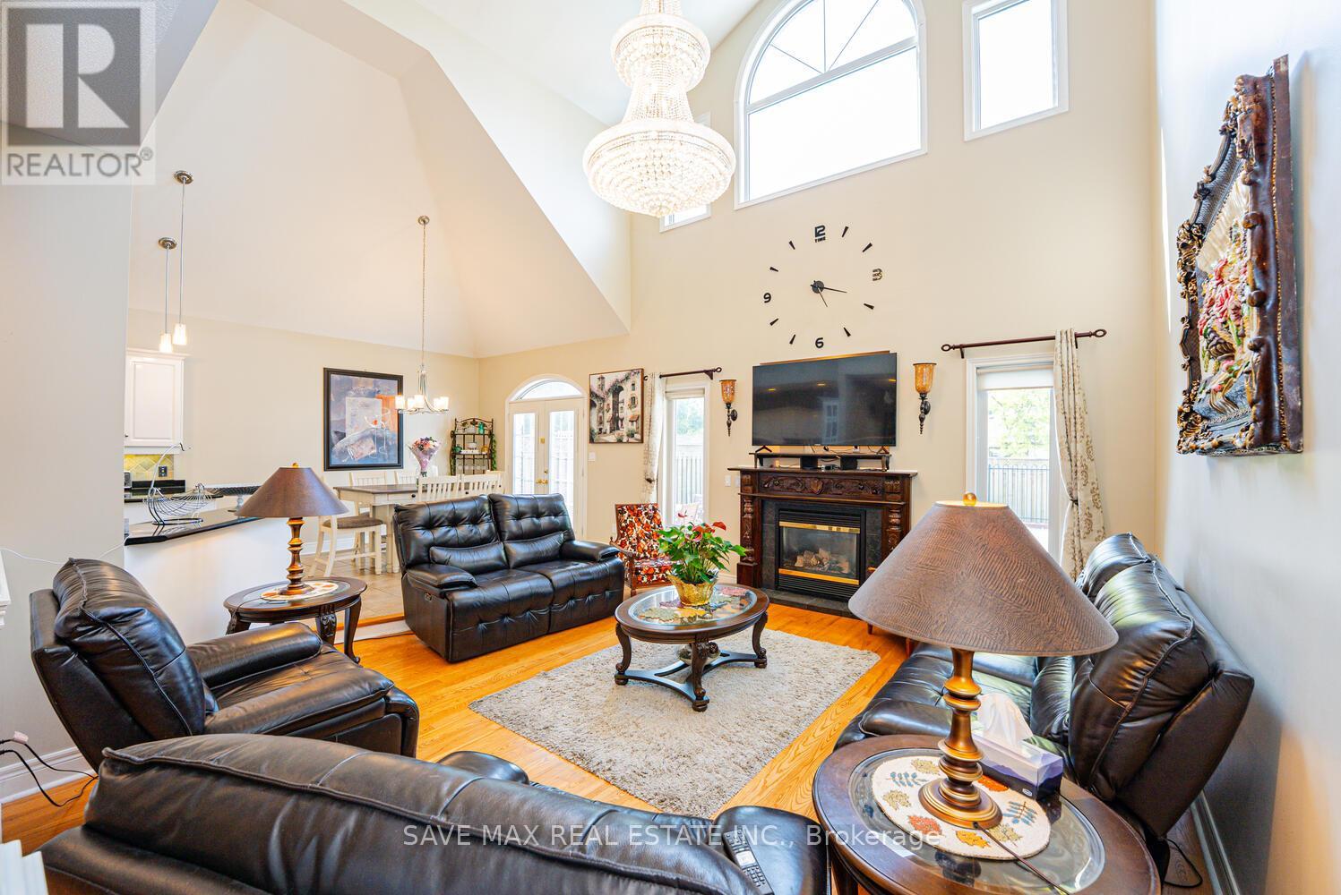 10 Otto Court, Whitby (Blue Grass Meadows), Ontario  L1N 9T4 - Photo 8 - E12217400