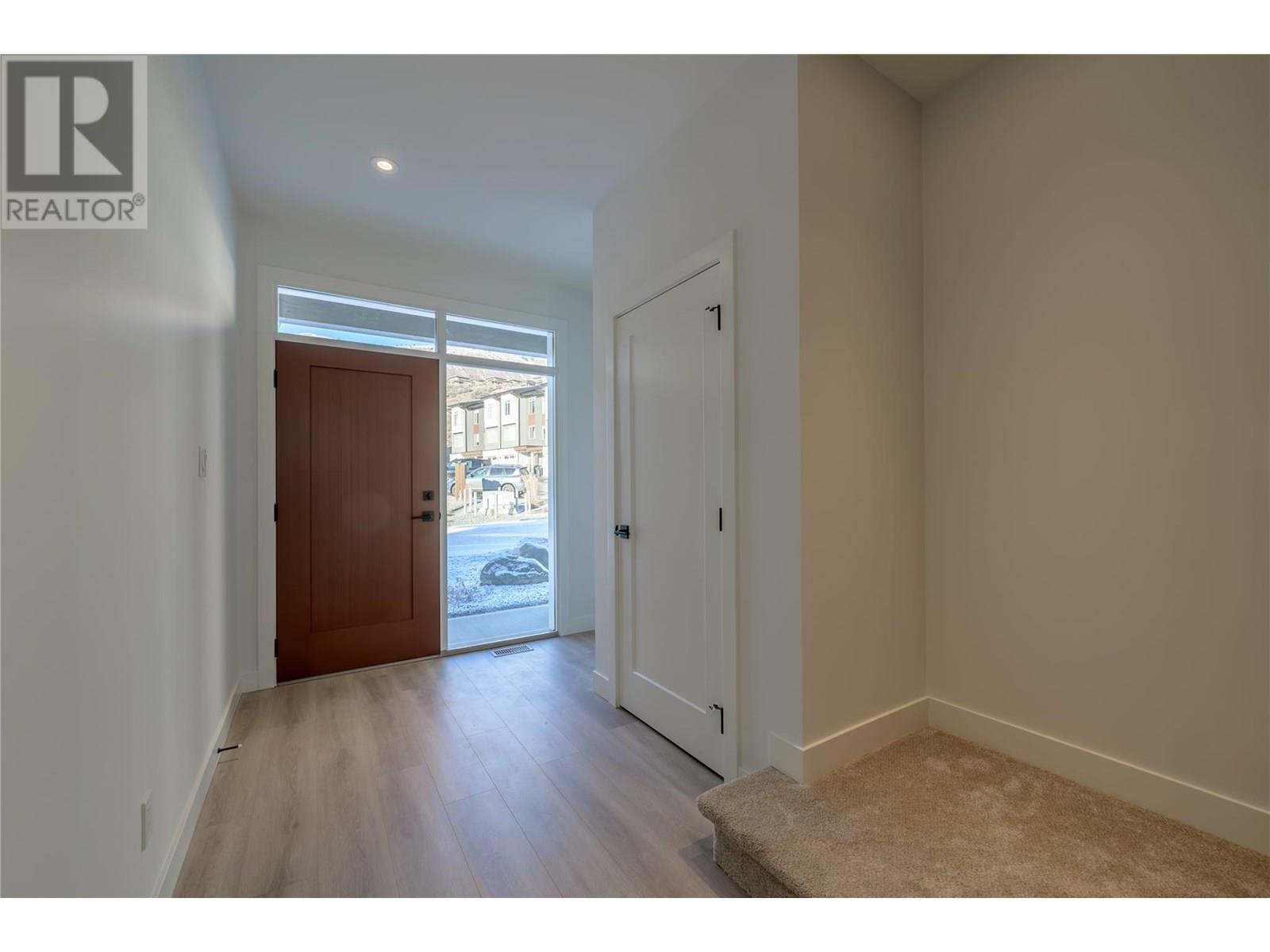 128 River Gate Drive, Kamloops, British Columbia  V2H 0E4 - Photo 9 - 10333050