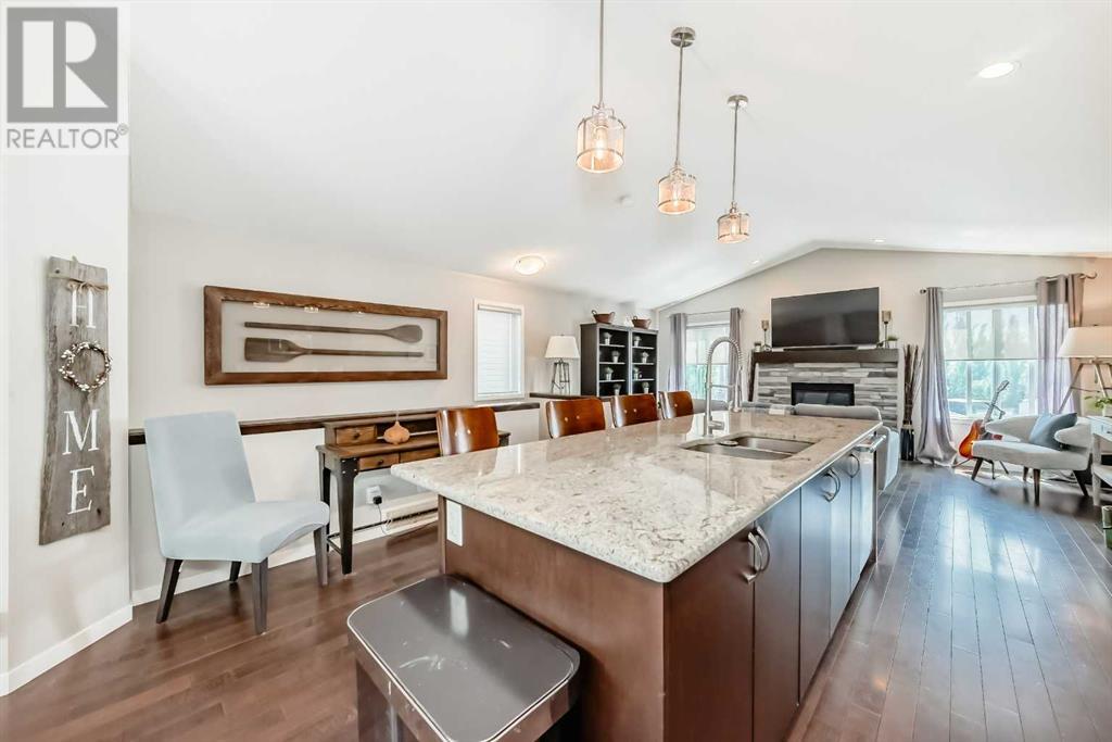 405 Cranberry Circle Se, Calgary, Alberta  T3M 0L8 - Photo 6 - A2229512
