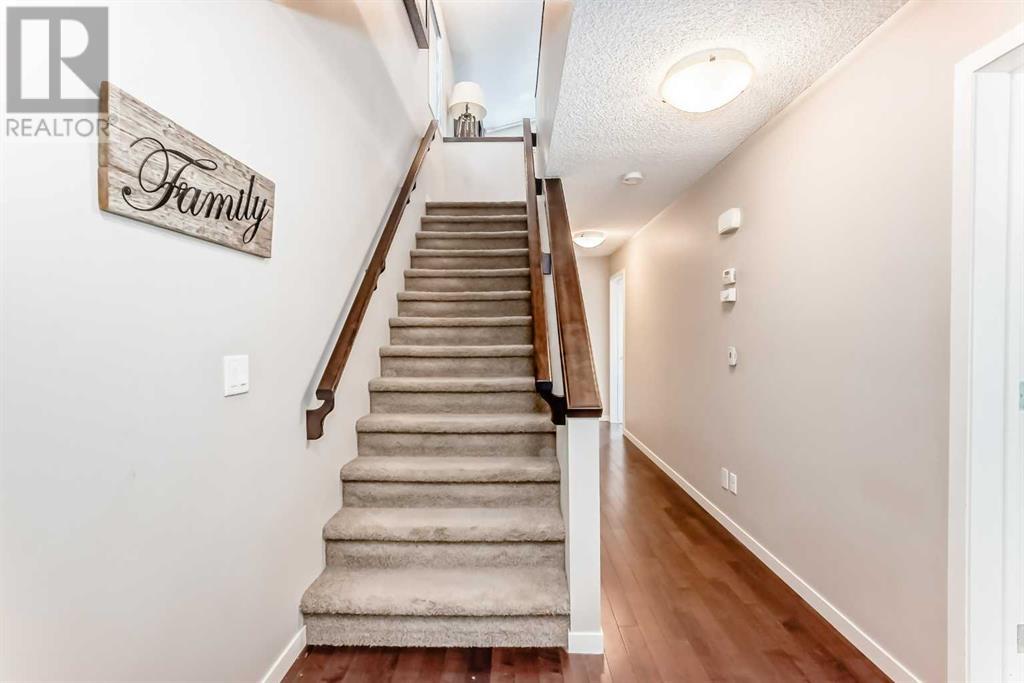 405 Cranberry Circle Se, Calgary, Alberta  T3M 0L8 - Photo 3 - A2229512