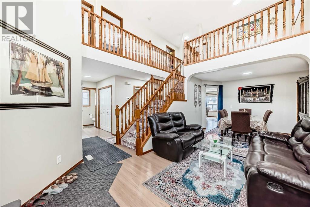 Property at 186 Saddleland Crescent NE image 4
