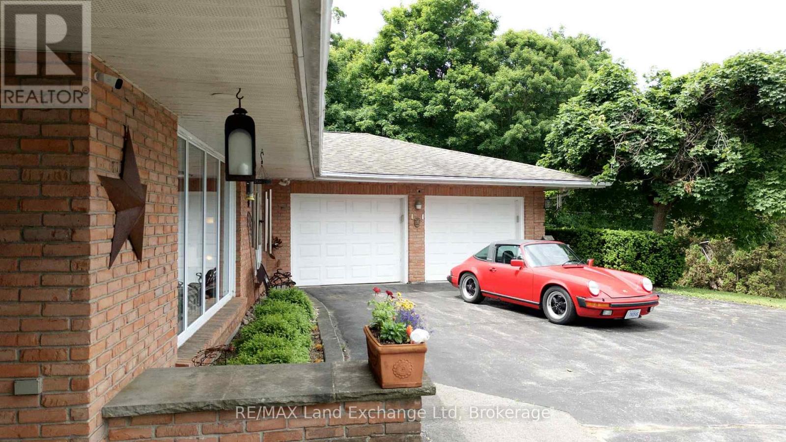 14519 Elginfield Road, Middlesex Centre, Ontario N0M 2J0 - Photo 44 - X12202620