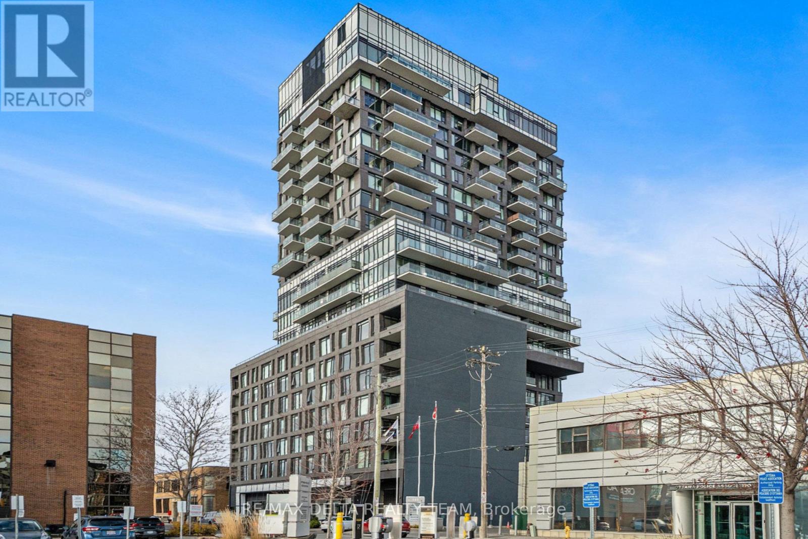 Property at 207 - 203 CATHERINE STREET image 2