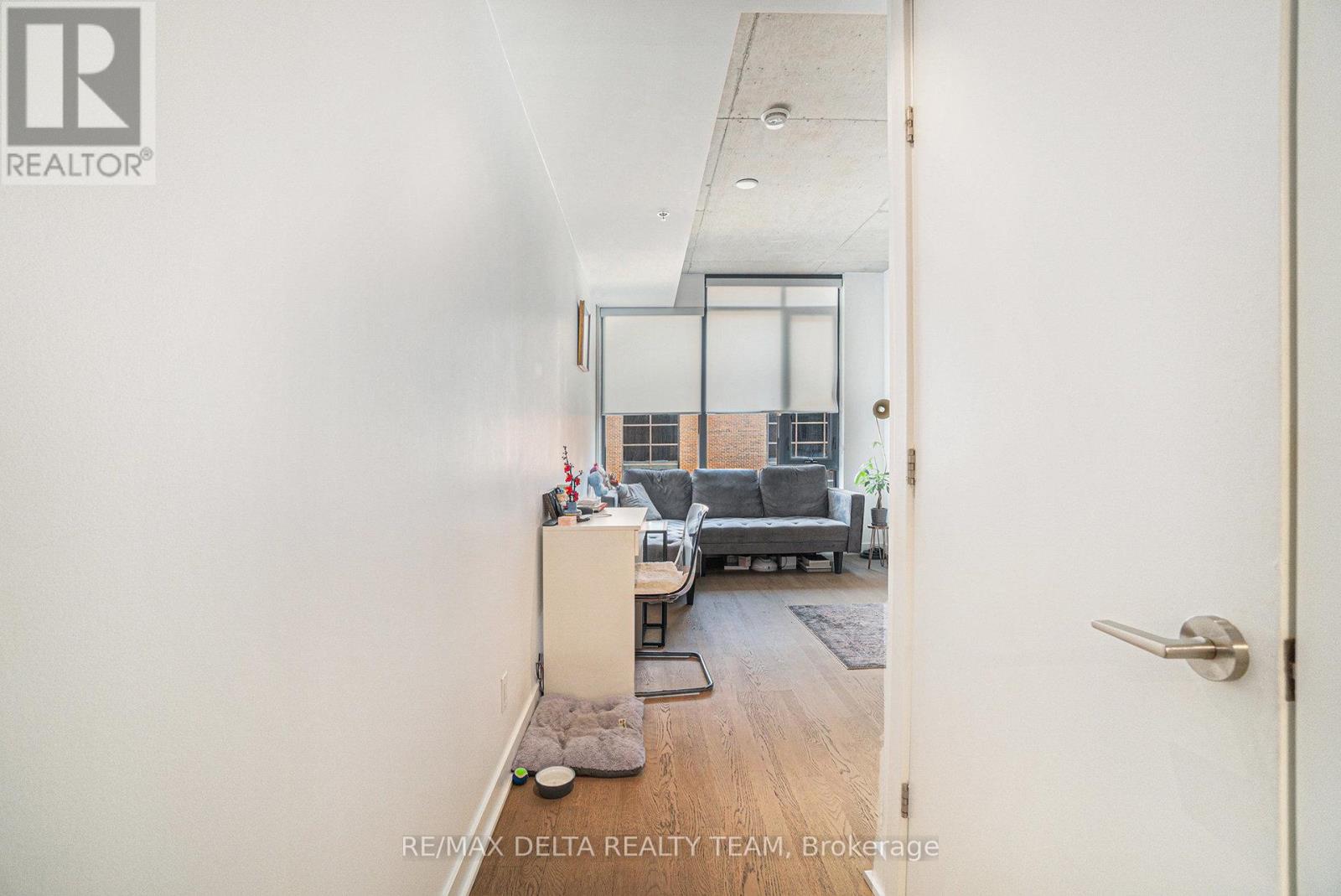 Property at 207 - 203 CATHERINE STREET image 3