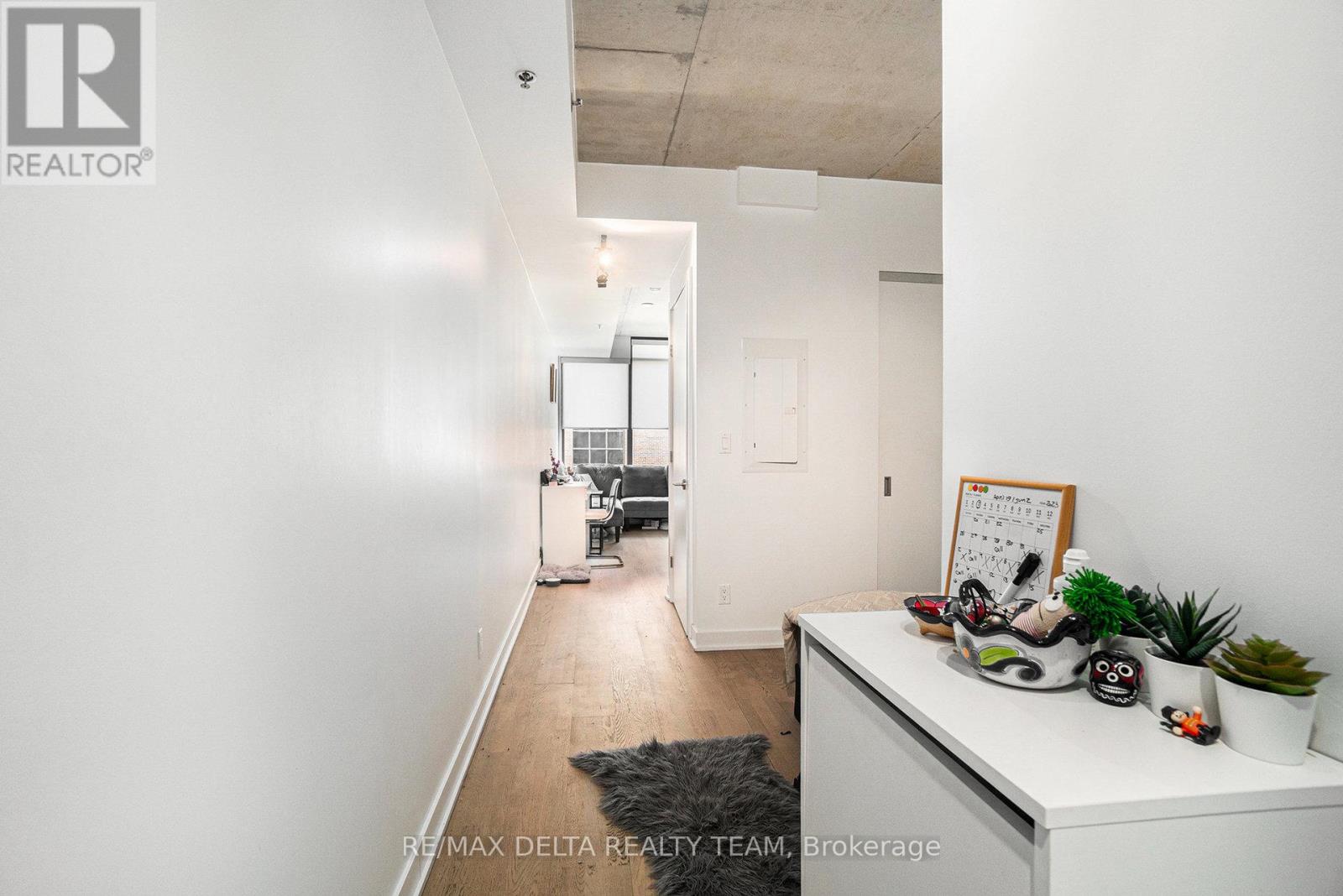 Property at 207 - 203 CATHERINE STREET image 5