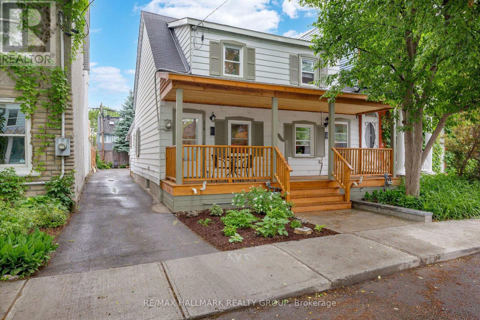 Property at 229 ST ANDREW STREET image 1