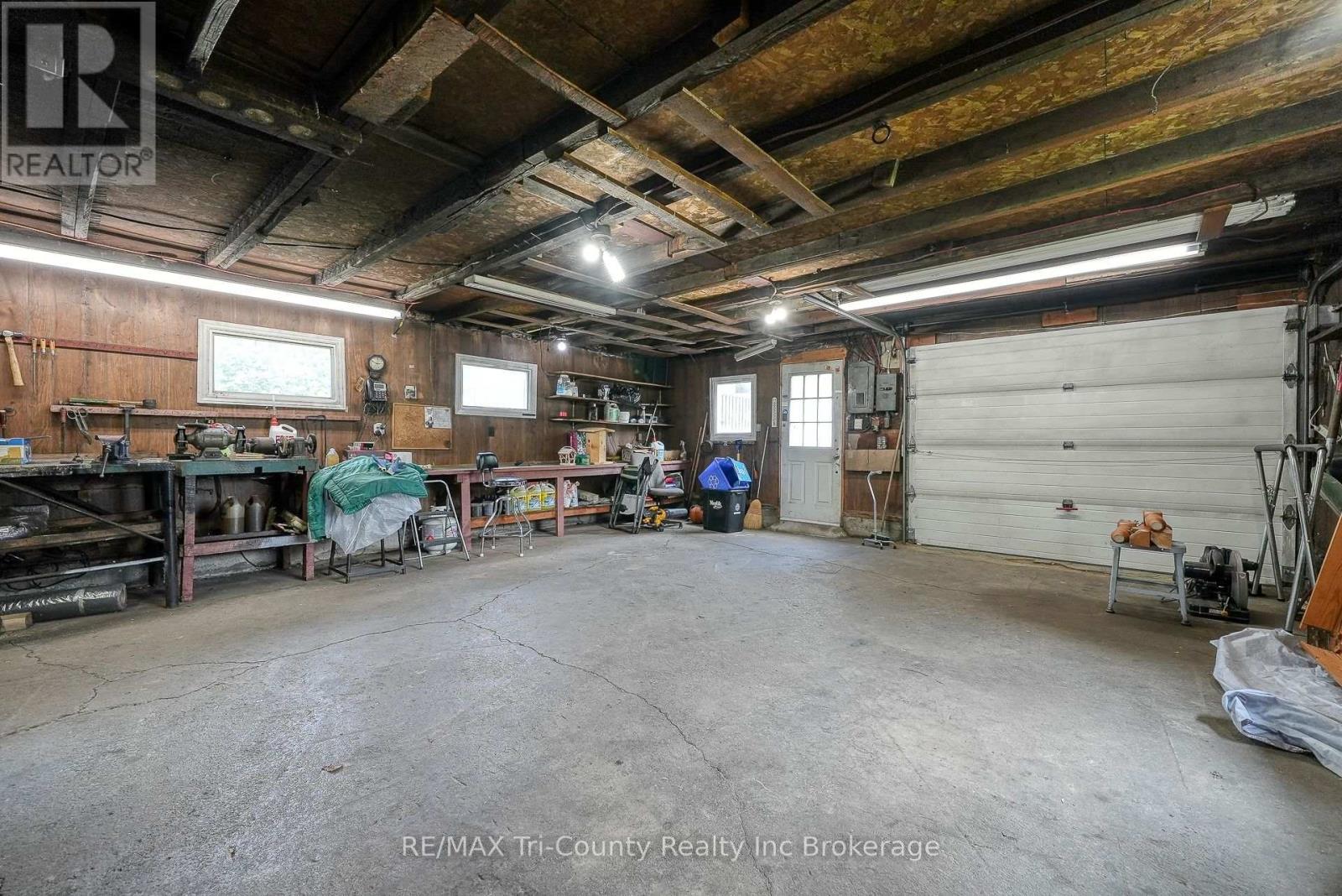 985 Norfolk County 28 Road, Norfolk, Ontario  N0E 1G0 - Photo 43 - X12219361