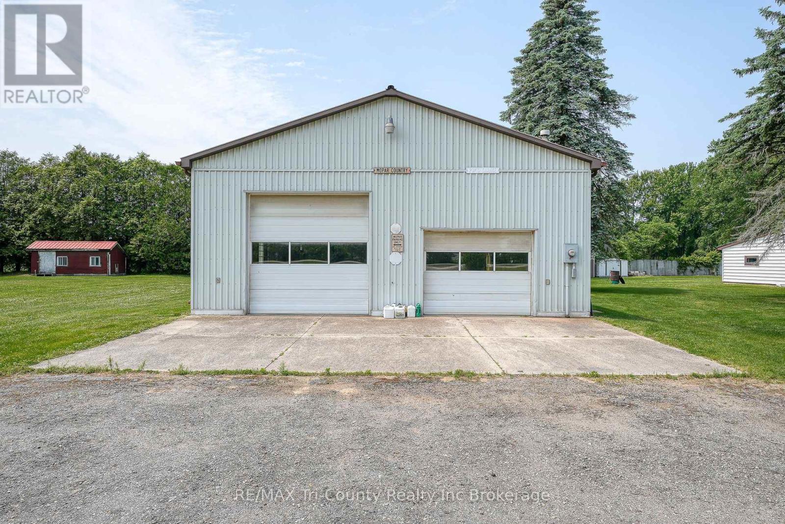 985 Norfolk County 28 Road, Norfolk, Ontario  N0E 1G0 - Photo 5 - X12219361