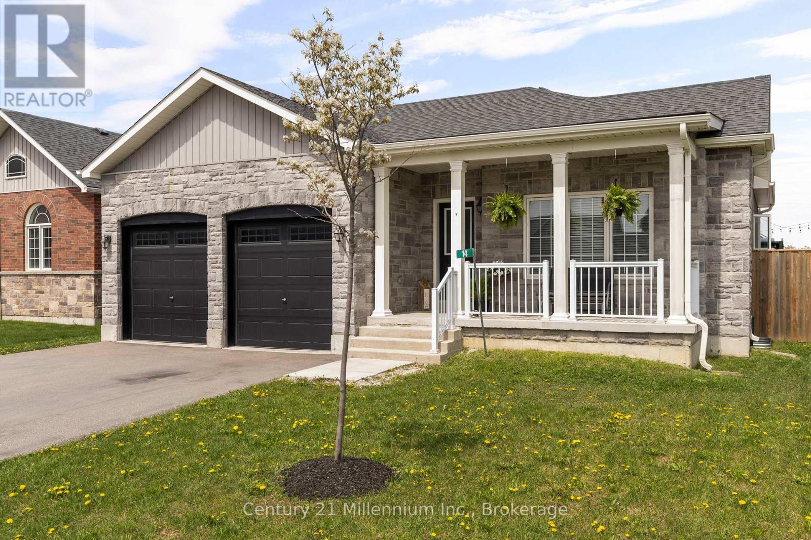 14 DRYSDALE DRIVE, Springwater, Ontario