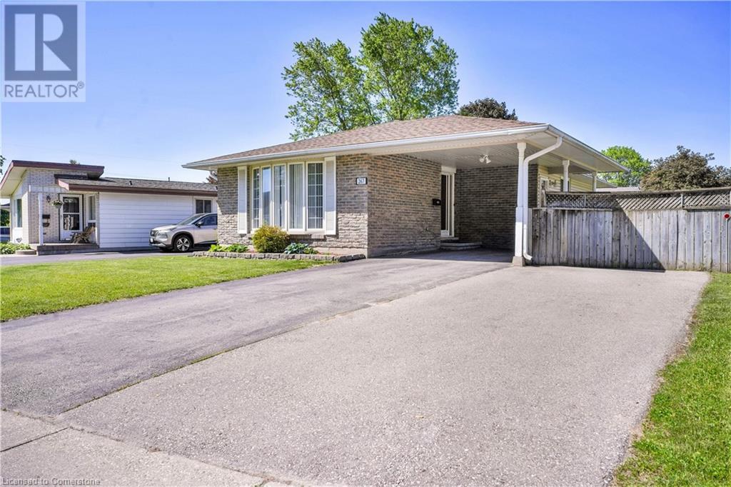 267 Kingswood Drive, Kitchener, Ontario  N2E 1S1 - Photo 3 - 40732833
