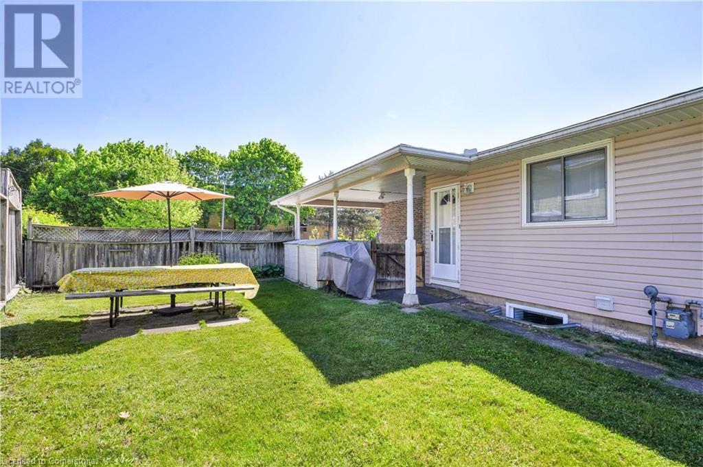 267 Kingswood Drive, Kitchener, Ontario  N2E 1S1 - Photo 4 - 40732833