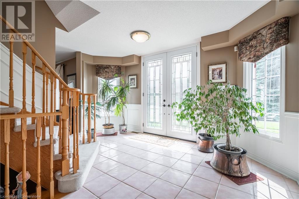 Property at 89 MEADOWLANDS Boulevard image 3
