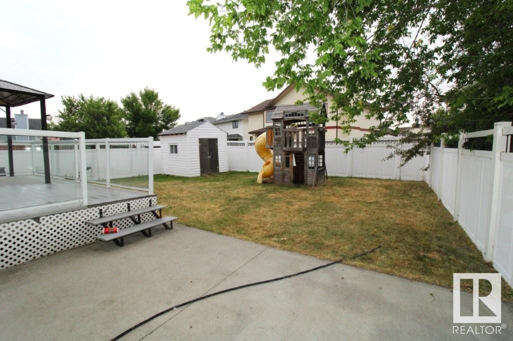 Property at 6003 156 AV NW image 5