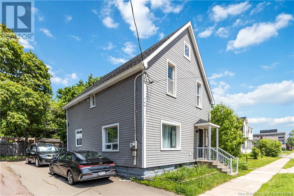 Property at 189 Gordon Street image 2