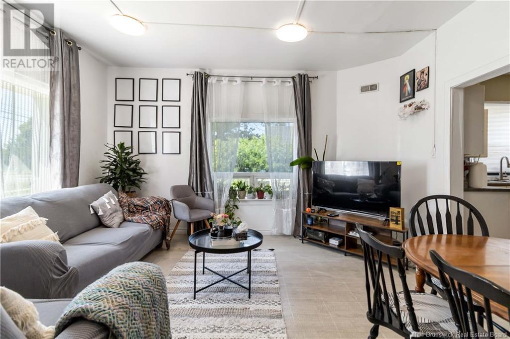 Property at 189 Gordon Street image 5