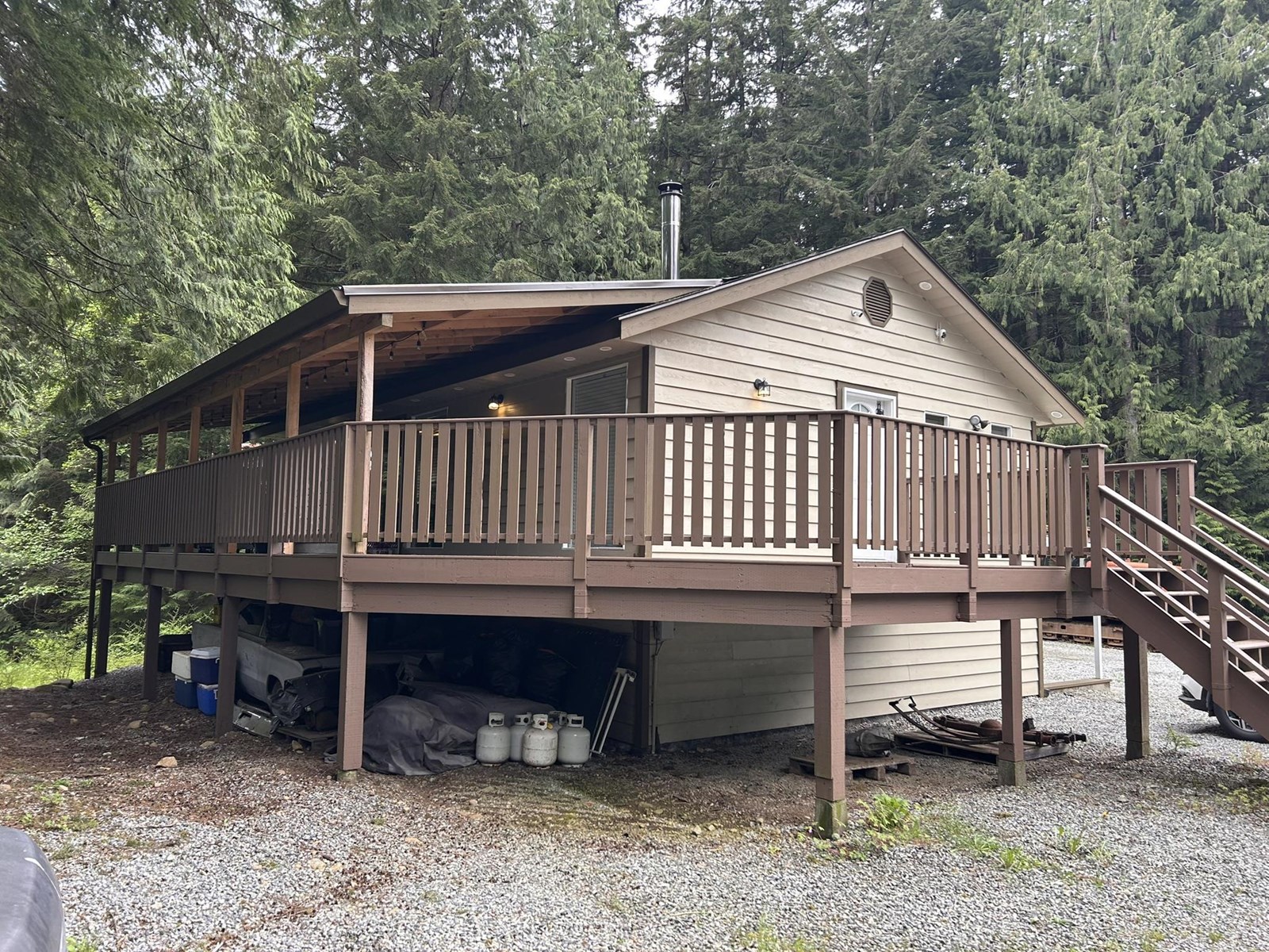 Property at 12483 CARDINAL STREET image 3