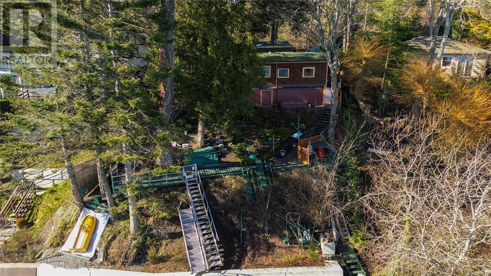 9005 Lochside Dr, North Saanich, British Columbia  V8L 1N1 - Photo 34 - 1002816