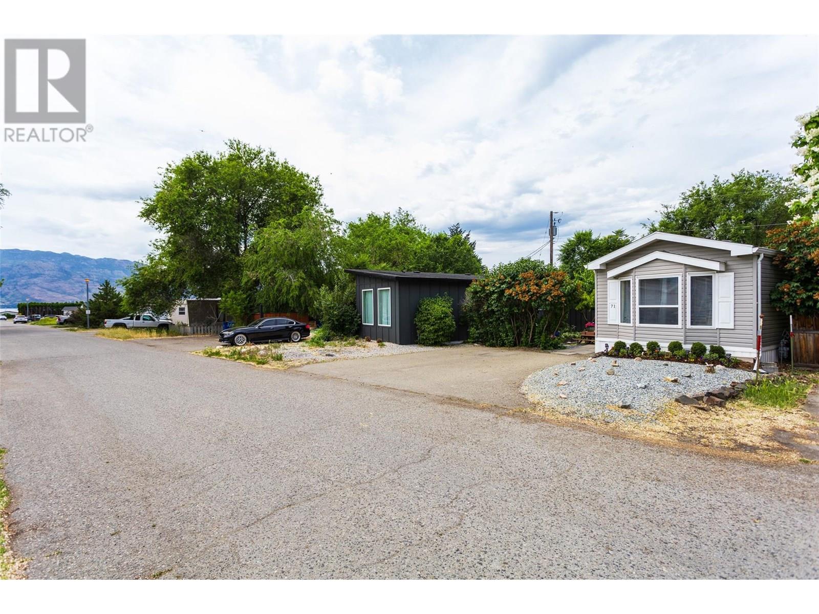 Property at 2035 Boucherie Road Unit# 71 image 2