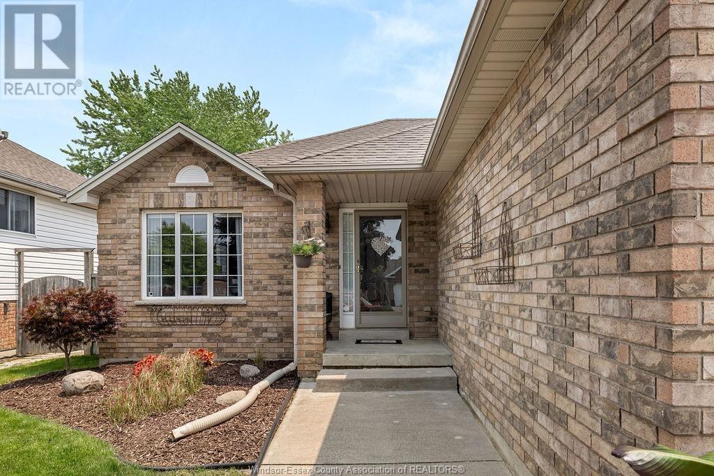 Property at 820 REVLAND DRIVE image 5