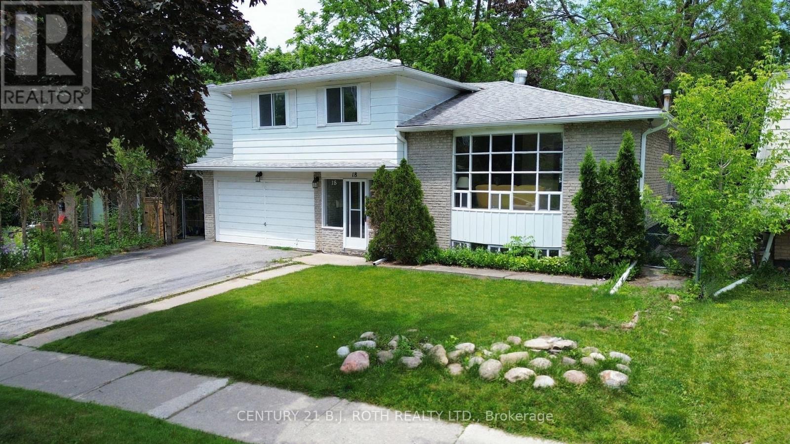 18 INDIAN ARROW ROAD, Barrie, Ontario