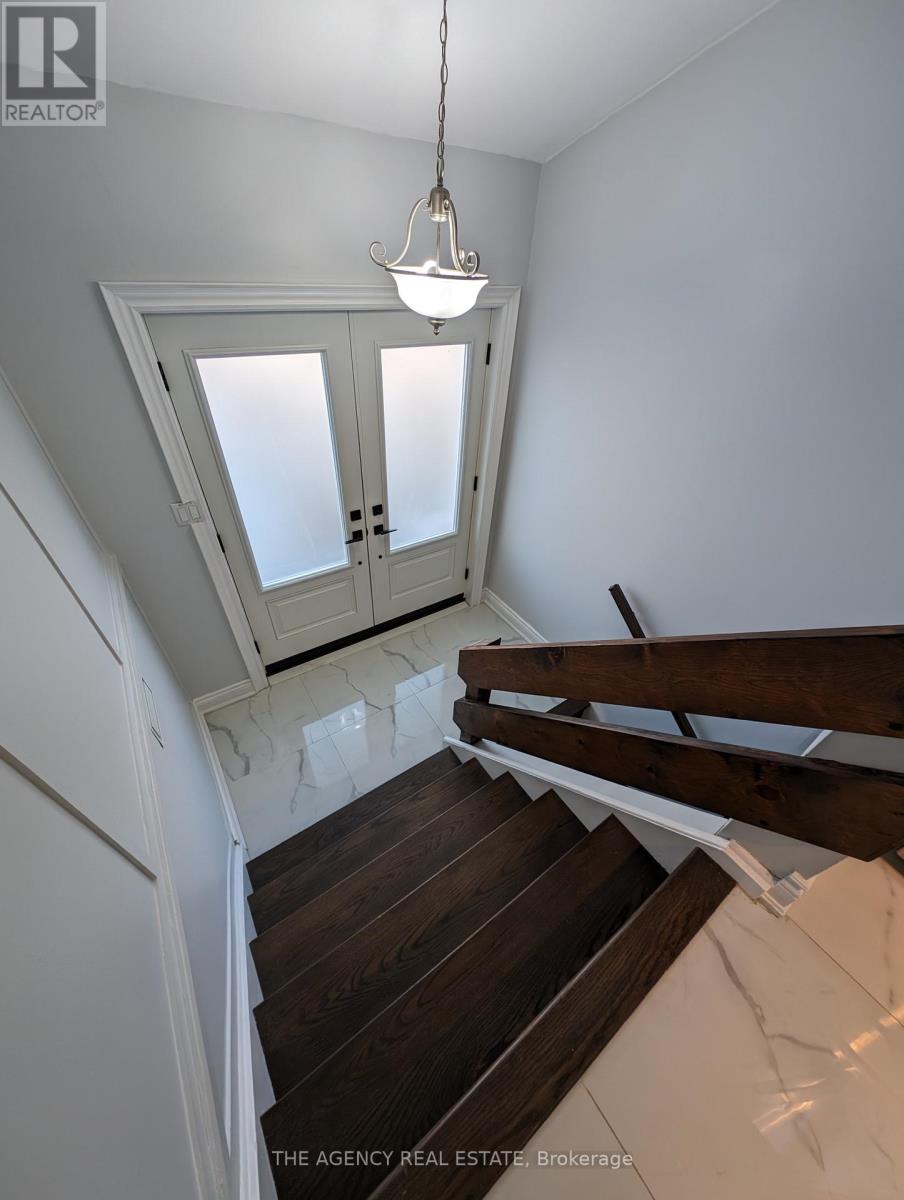 7285 Bendigo Circle, Mississauga (Meadowvale), Ontario  L5N 1Z4 - Photo 4 - W12219447