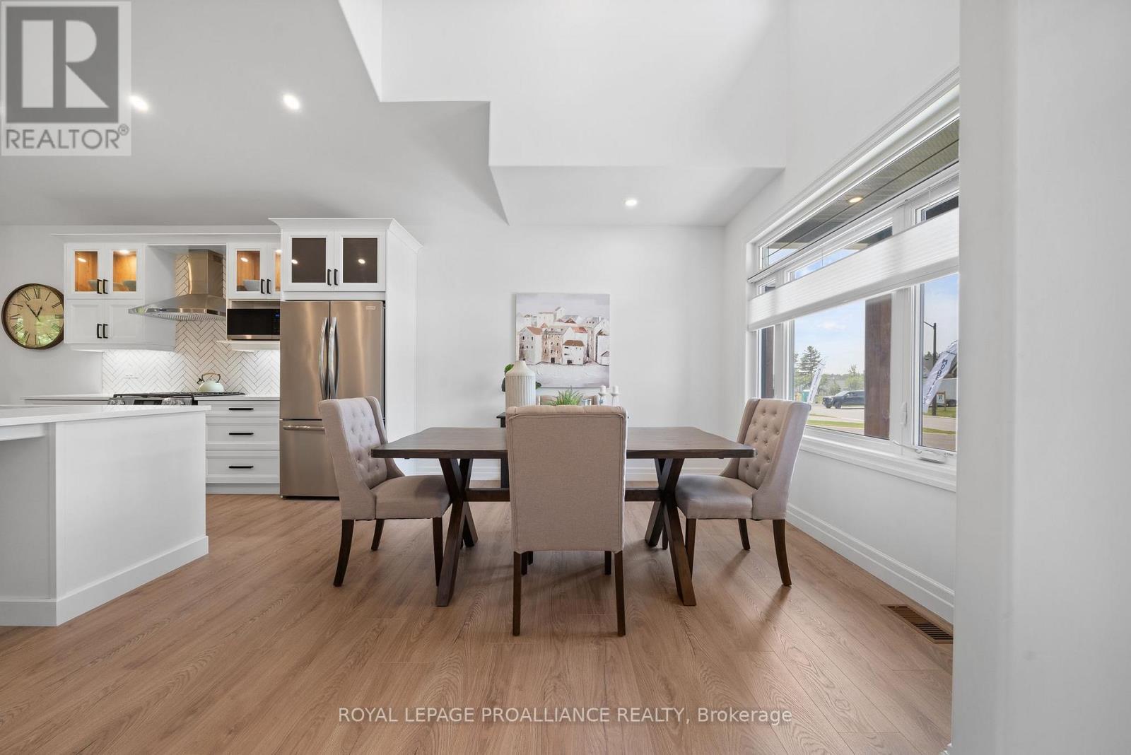 Property at 48 DEERVIEW DRIVE image 5