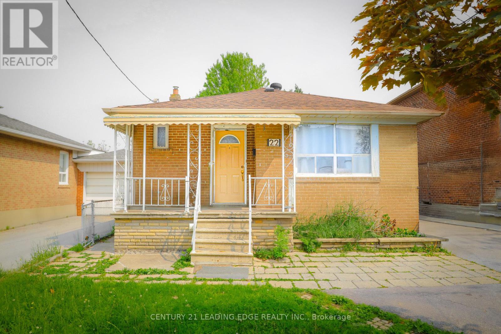 22 KATHERINE ROAD, Toronto, Ontario