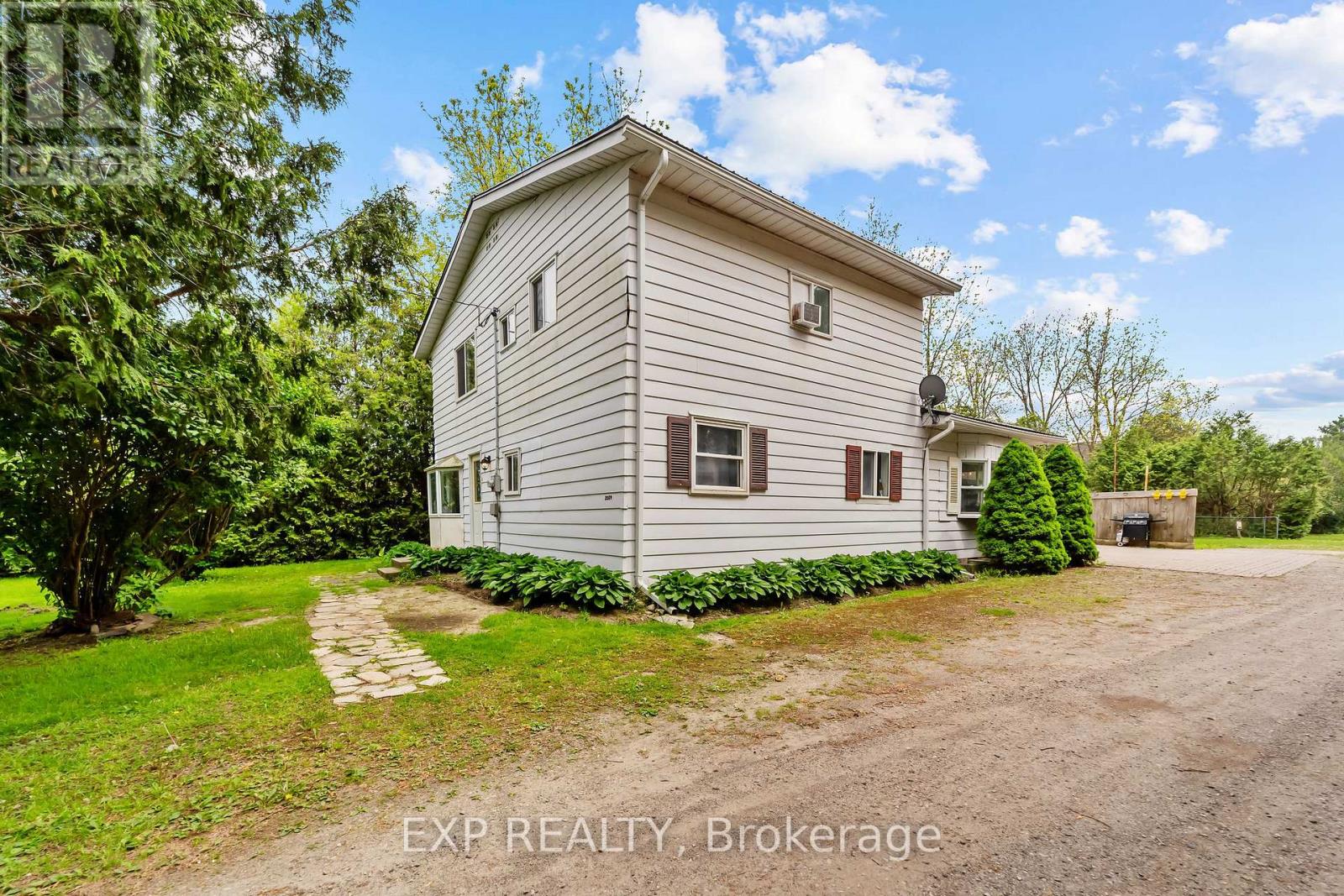 3109 Napperton Drive, Adelaide Metcalfe, Ontario  N7G 3H8 - Photo 5 - X12219390