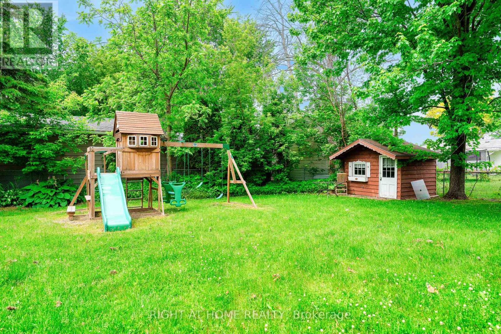 1152 Birch Road, Innisfil, Ontario  L0L 1R0 - Photo 23 - N12217875