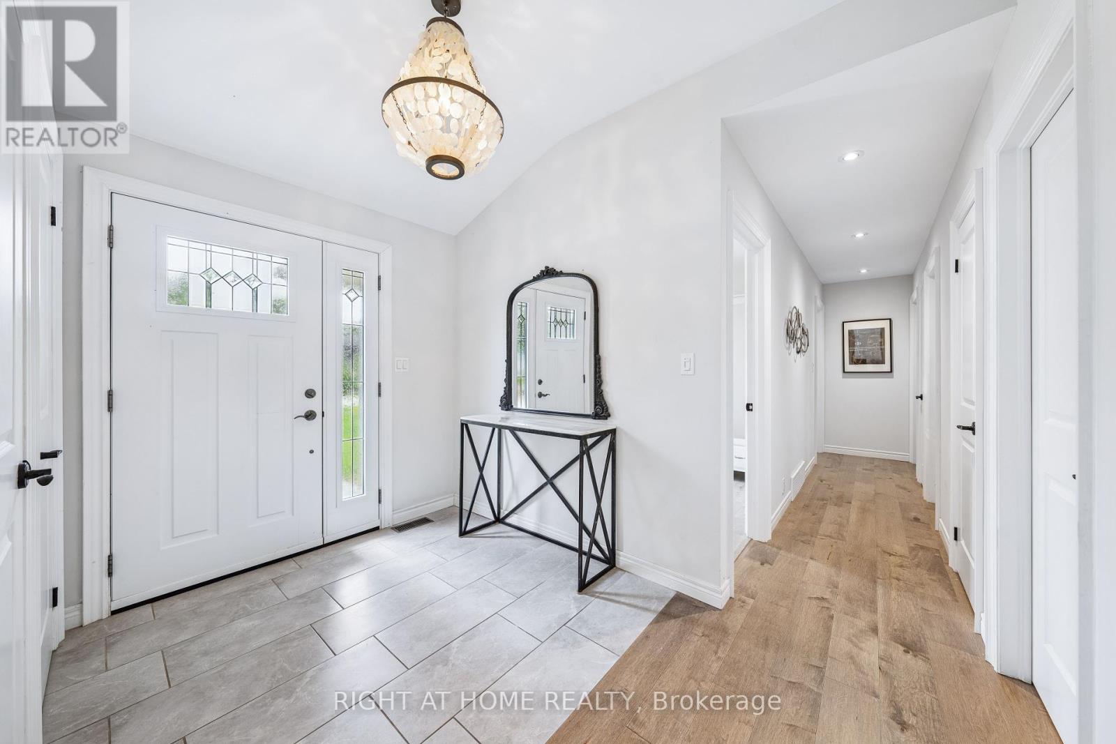 1152 Birch Road, Innisfil, Ontario  L0L 1R0 - Photo 12 - N12217875