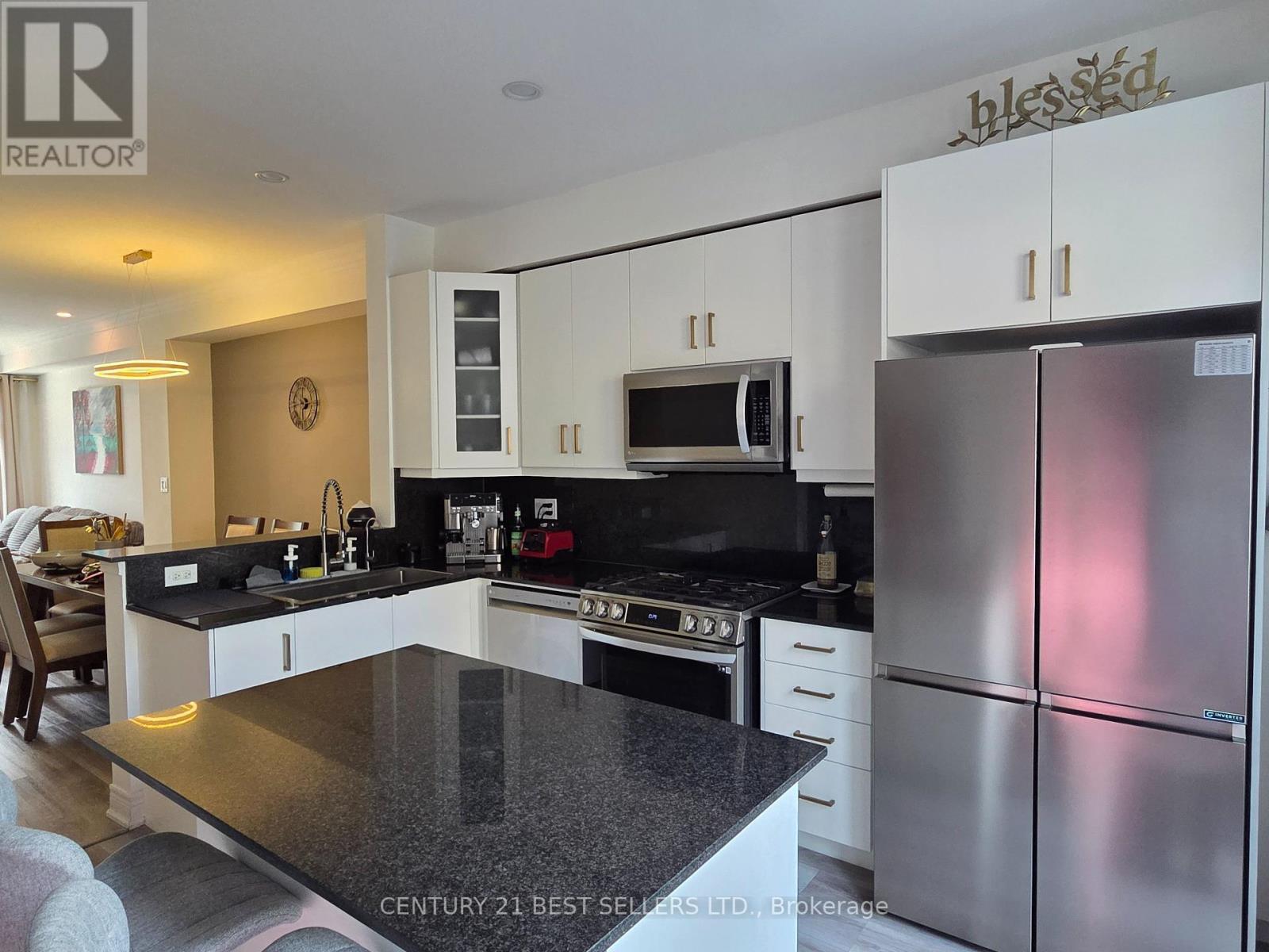76 - 1812 Burnhamthorpe Road E, Mississauga (Applewood), Ontario  L4X 0A3 - Photo 4 - W12219281