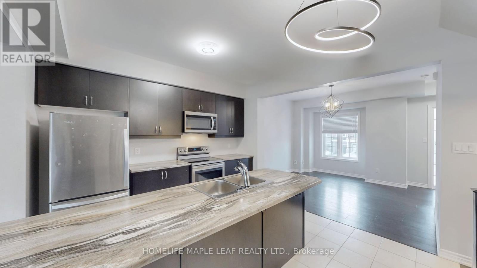 26 Borers Creek Circle, Hamilton, Ontario  L8B 1W3 - Photo 16 - X12219146