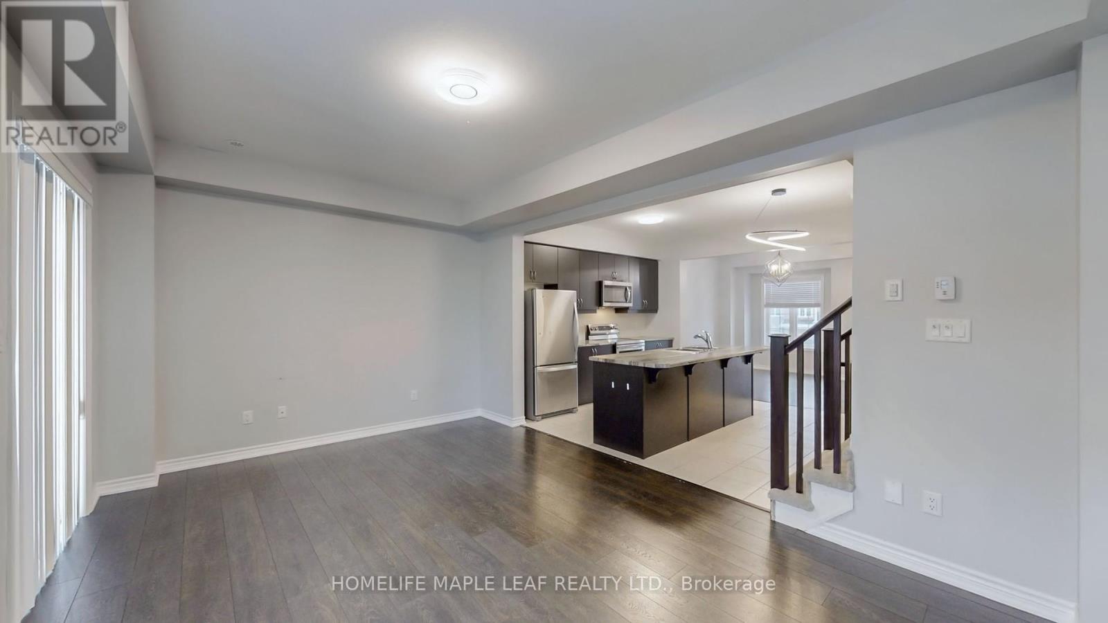 26 Borers Creek Circle, Hamilton, Ontario  L8B 1W3 - Photo 19 - X12219146
