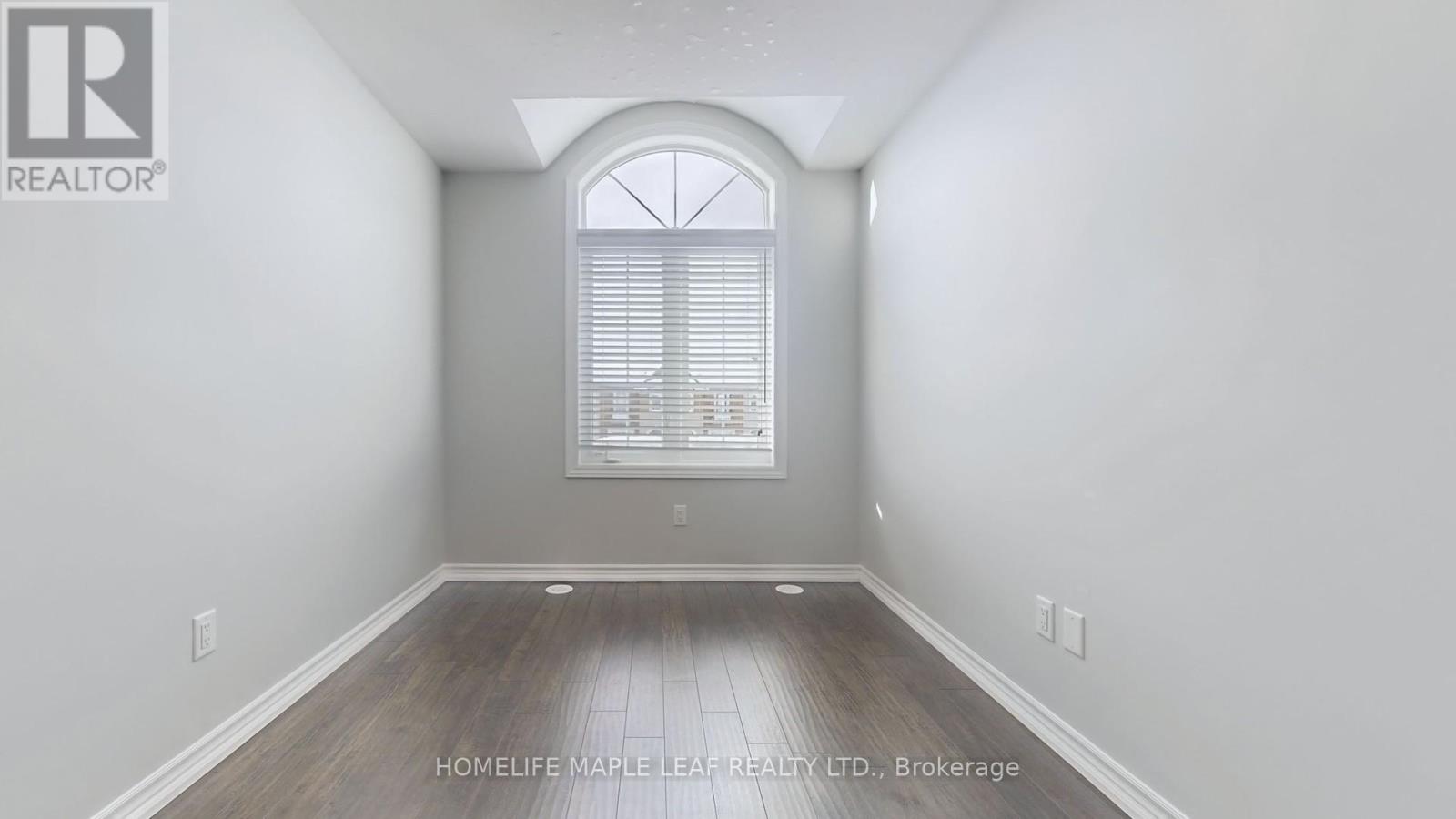 26 Borers Creek Circle, Hamilton, Ontario  L8B 1W3 - Photo 34 - X12219146