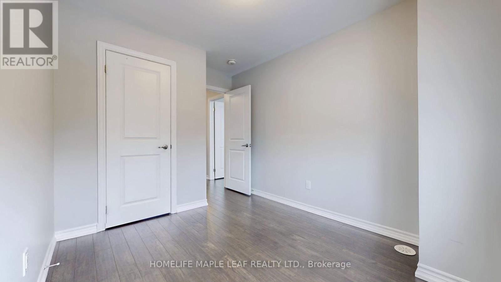 26 Borers Creek Circle, Hamilton, Ontario  L8B 1W3 - Photo 38 - X12219146