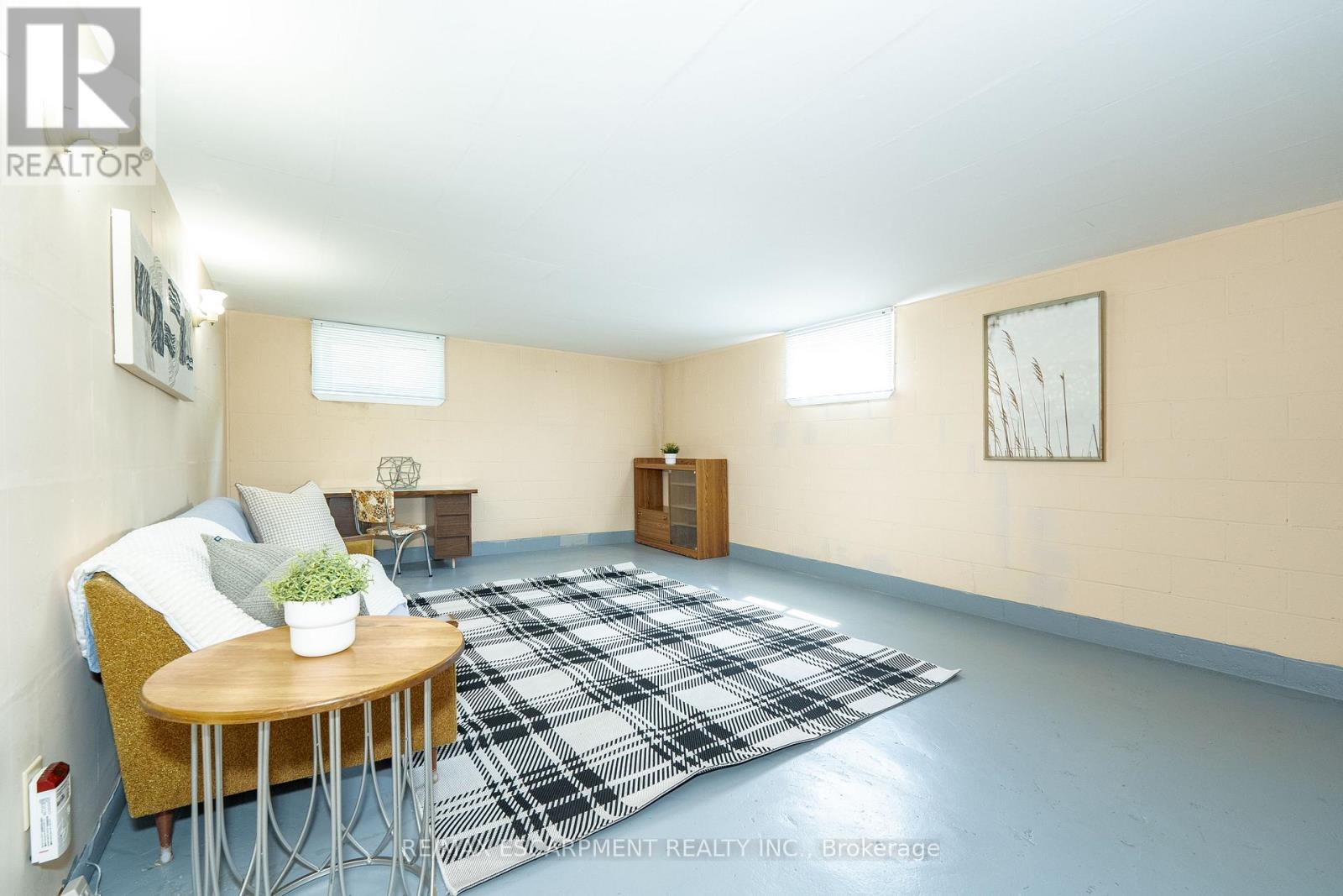 84 Blanmora Drive, Hamilton, Ontario  L8G 2A8 - Photo 29 - X12219296