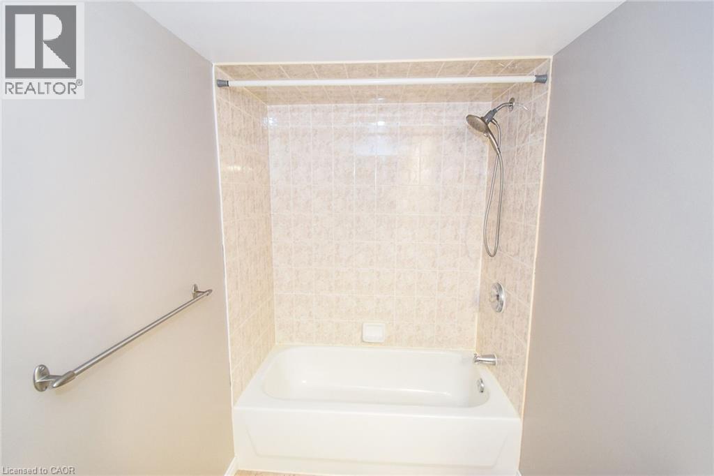 67 Lawnhurst Drive, Hamilton, Ontario  L8V 4N9 - Photo 40 - 40741017