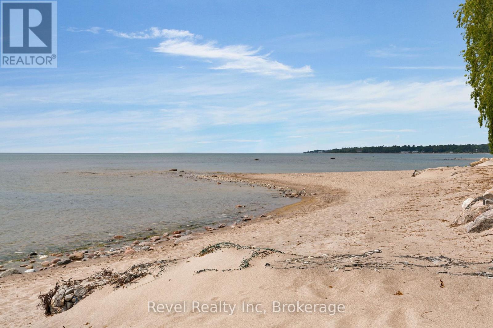 1204 Tiny Beaches Road N, Tiny, Ontario  L9M 0H7 - Photo 27 - S12219441
