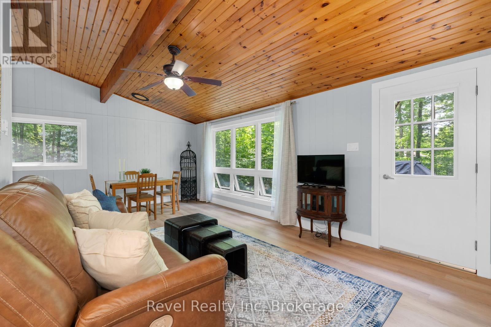 1204 Tiny Beaches Road N, Tiny, Ontario  L9M 0H7 - Photo 4 - S12219441