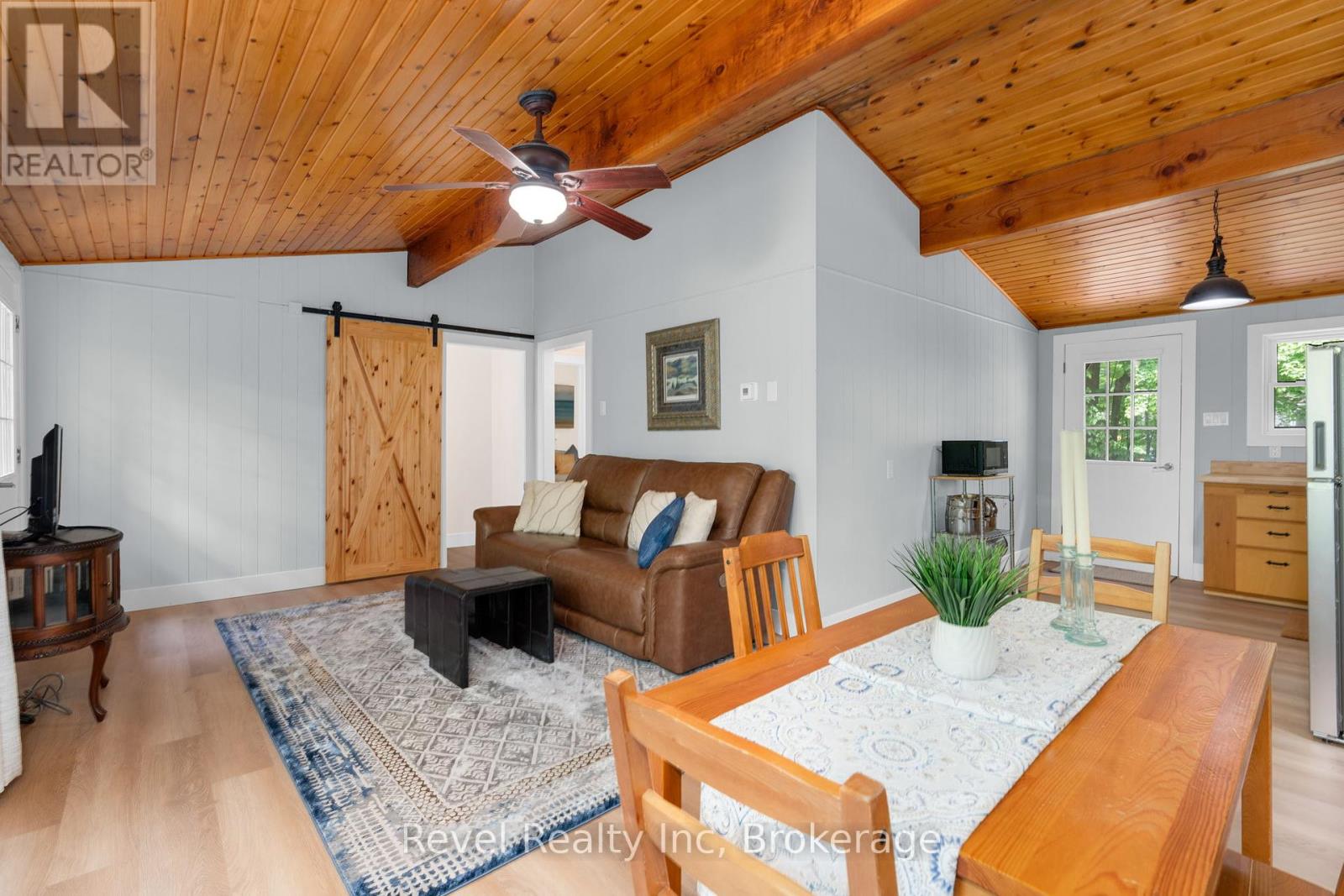 1204 Tiny Beaches Road N, Tiny, Ontario  L9M 0H7 - Photo 5 - S12219441
