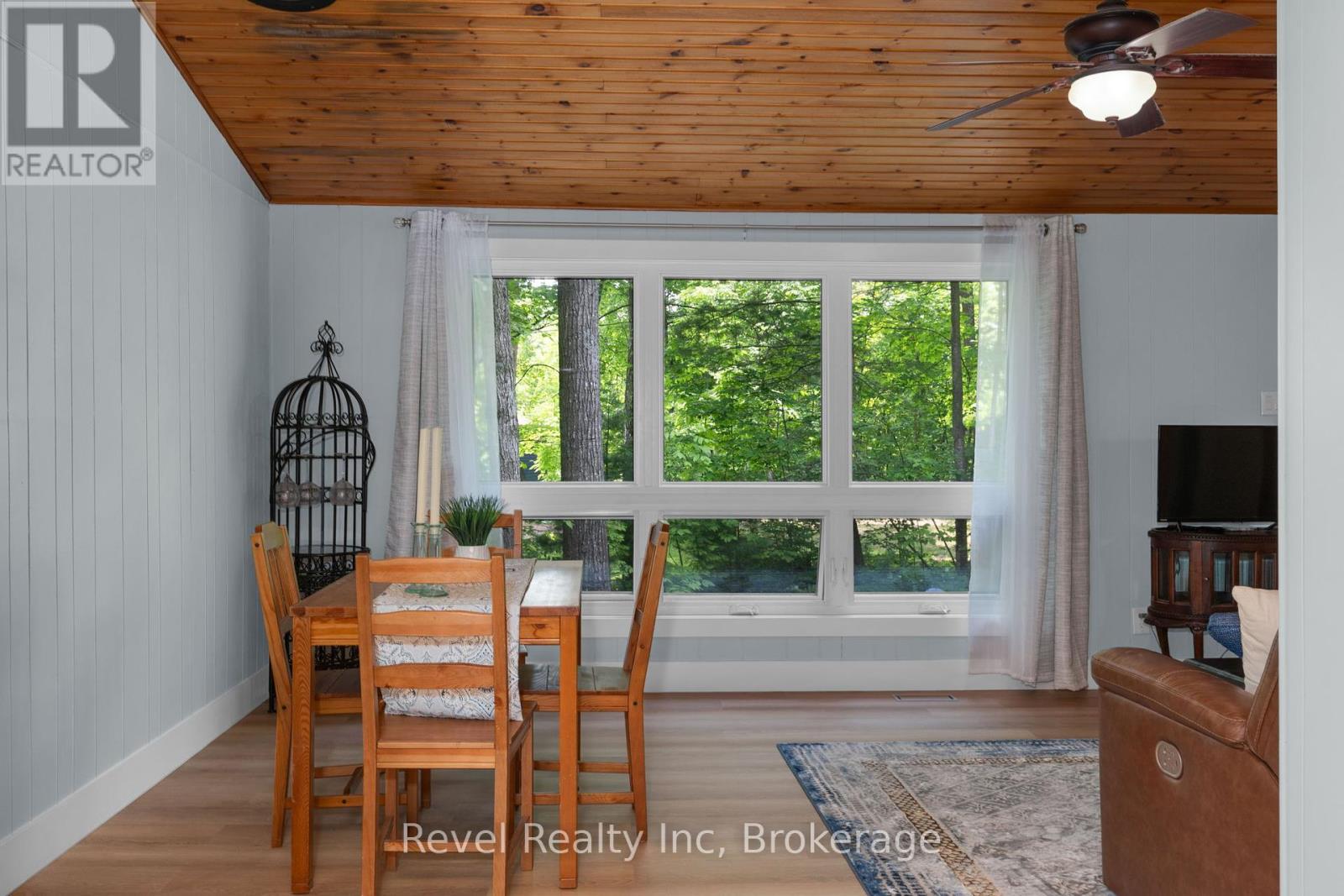 1204 Tiny Beaches Road N, Tiny, Ontario  L9M 0H7 - Photo 9 - S12219441