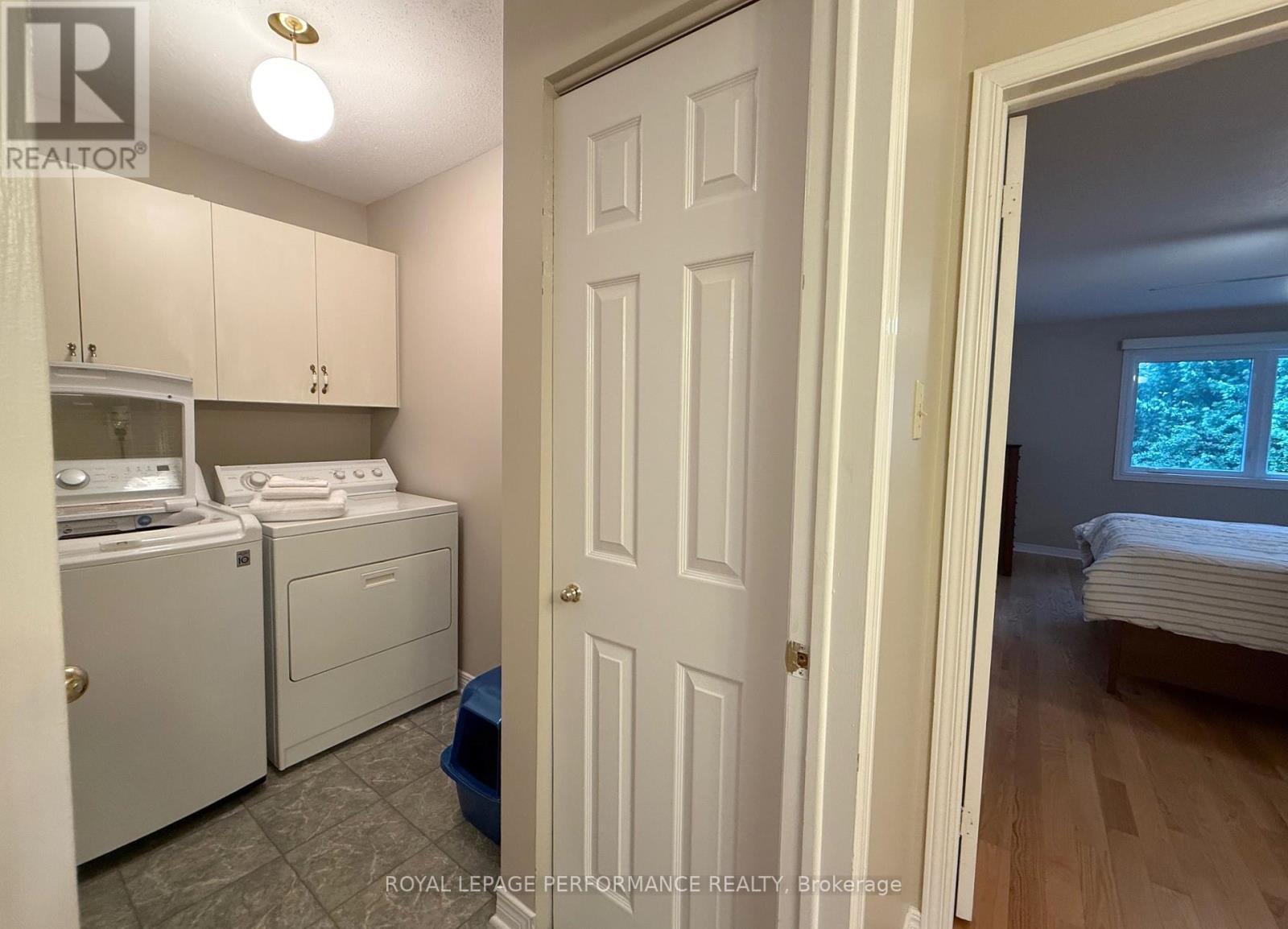 118 Dunbarton Court, Ottawa, Ontario  K1K 4L6 - Photo 21 - X12215423